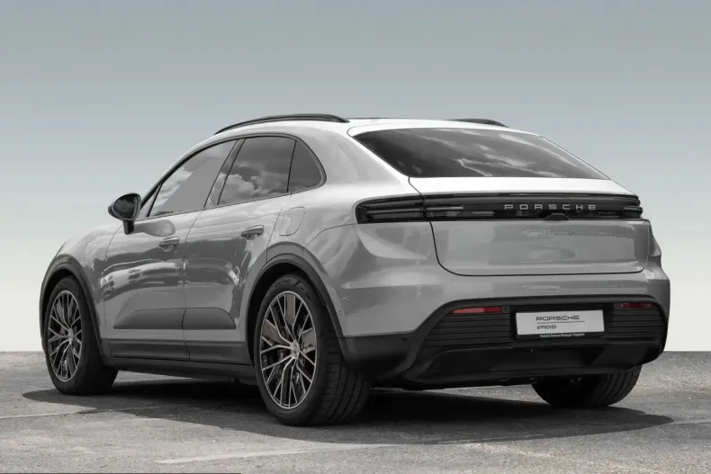 Porsche Macan din 2024 cu 12.300 km - oferta POR253979 - foto 3