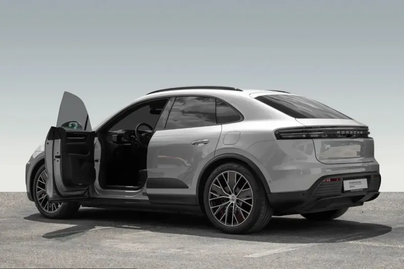 Porsche Macan din 2024 cu 12.300 km - oferta POR253979 - foto 7