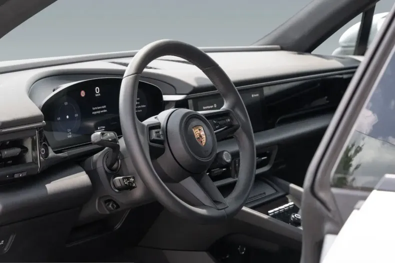Porsche Macan din 2024 cu 12.300 km - oferta POR253979 - foto 25