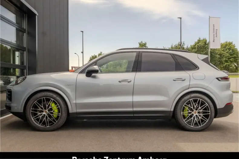 Porsche Cayenne din 2025 cu 16.800 km - oferta POR253983 - foto 2