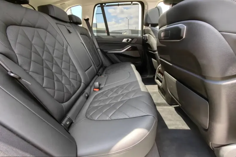 BMW X5 (Seria X) din 2023 cu 92.000 km - oferta BMW253985 - foto 24
