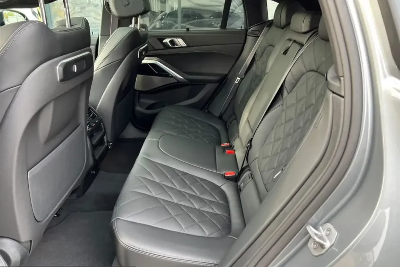 BMW X6 (Seria X) din 2025 cu 12.800 km - oferta BMW253986 - foto 13