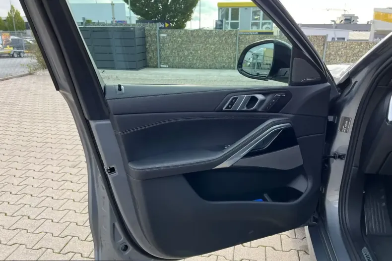 BMW X6 (Seria X) din 2025 cu 12.800 km - oferta BMW253986 - foto 16