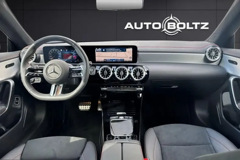 Mercedes-Benz CLA 200 (Clasa CLA) din 2025 cu 9.200 km - oferta MER254005 - foto 10