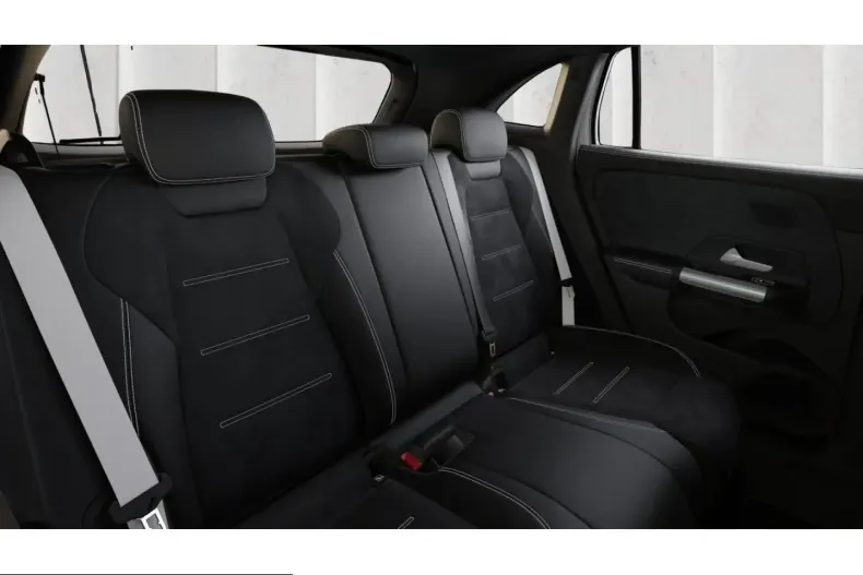 Mercedes-Benz GLA 250 (Clasa GLA) din 2025 cu 22.207 km - oferta MER254006 - foto 6
