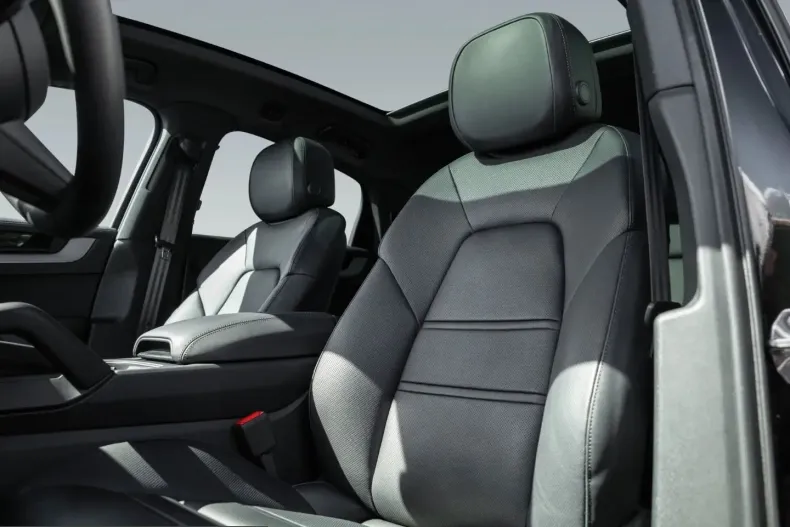 Porsche Cayenne din 2025 cu 12.600 km - oferta POR254007 - foto 5