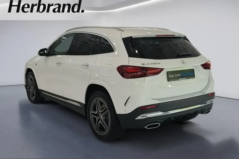 Mercedes-Benz GLA 250 (Clasa GLA) din 2025 cu 7.176 km - oferta MER254008 - foto 4