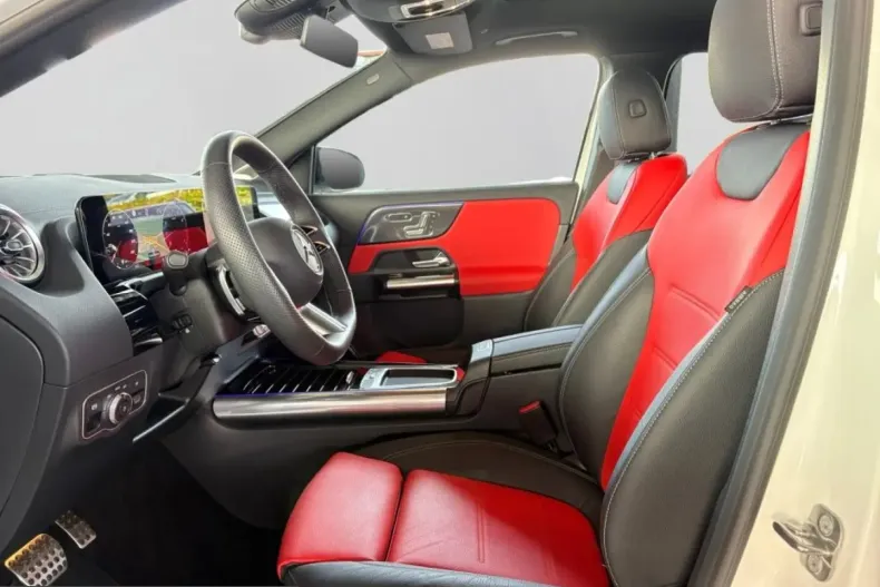 Mercedes-Benz GLA 250 (Clasa GLA) din 2025 cu 4.878 km - oferta MER254009 - foto 9