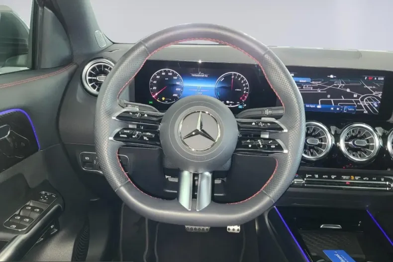 Mercedes-Benz GLA 250 (Clasa GLA) din 2025 cu 11.836 km - oferta MER254010 - foto 9