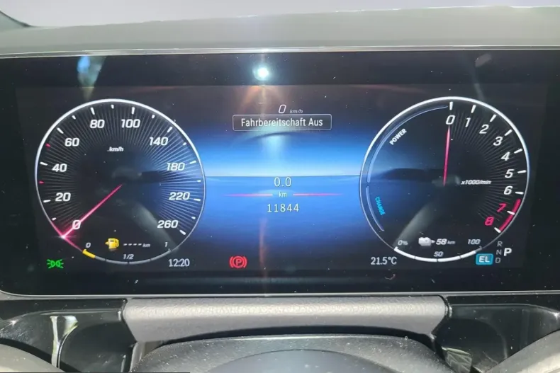 Mercedes-Benz GLA 250 (Clasa GLA) din 2025 cu 11.836 km - oferta MER254010 - foto 10