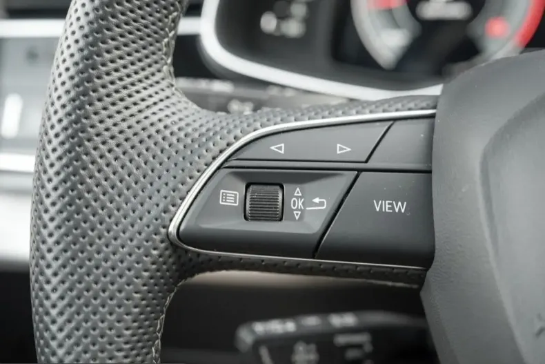 Audi Q8 din 2025 cu 10.608 km - oferta AUD254039 - foto 19