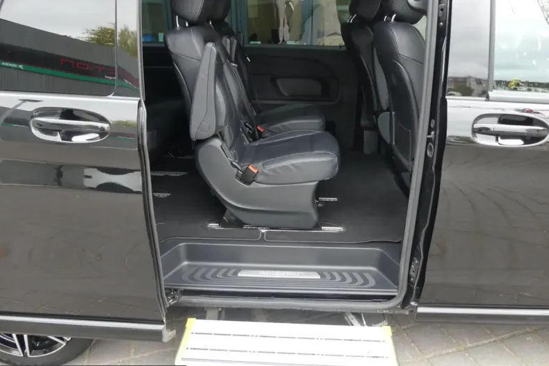 Mercedes-Benz V 300 (Clasa V) din 2022 cu 82.445 km - oferta MER254045 - foto 6