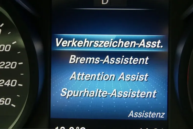 Mercedes-Benz V 300 (Clasa V) din 2022 cu 82.445 km - oferta MER254045 - foto 13