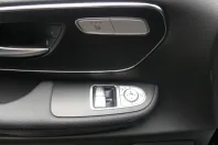 Mercedes-Benz V 300 (Clasa V) din 2022 cu 82.445 km - oferta MER254045 - foto 17