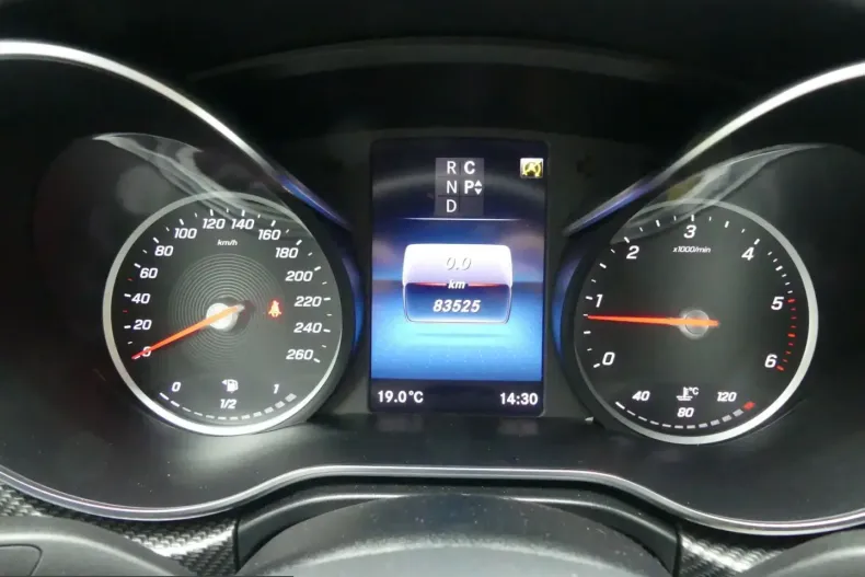 Mercedes-Benz V 300 (Clasa V) din 2022 cu 82.445 km - oferta MER254045 - foto 28