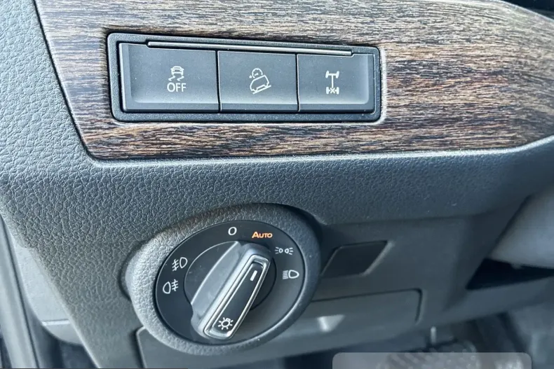 Volkswagen T6 Multivan din 2023 cu 83.460 km - oferta VOL254049 - foto 15