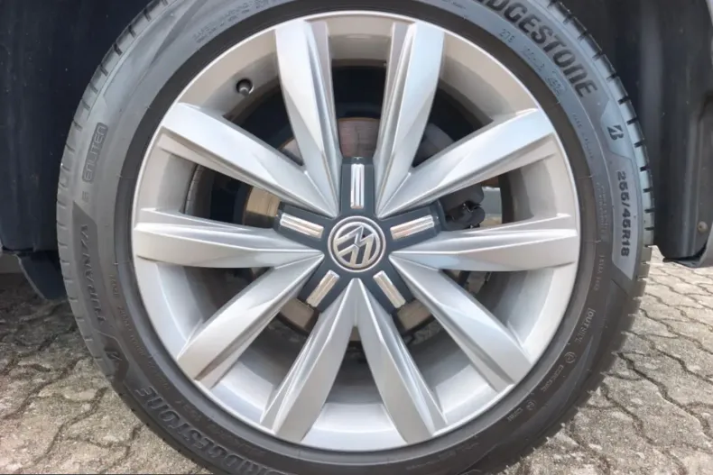 Volkswagen T6 Multivan din 2022 cu 84.485 km - oferta VOL254050 - foto 20