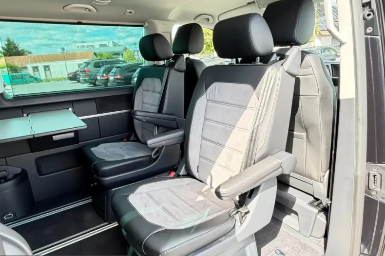 Volkswagen T6 Multivan din 2022 cu 99.859 km - oferta VOL254053 - foto 15