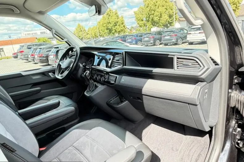 Volkswagen T6 Multivan din 2022 cu 99.859 km - oferta VOL254053 - foto 18