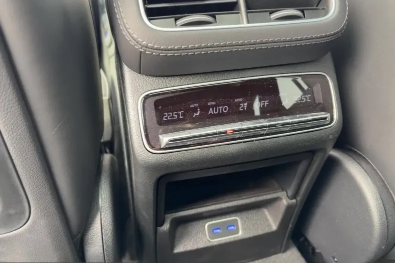 Mercedes-Benz GLE 450 (Clasa GLE) din 2025 cu 39.990 km - oferta MER254085 - foto 20