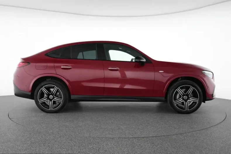 Mercedes-Benz GLC 300 (Clasa GLC) din 2025 cu 12.200 km - oferta MER254093 - foto 5