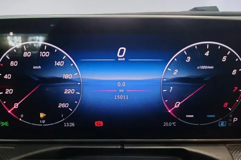 Mercedes-Benz CLE 300 (Clasa CLE) din 2025 cu 15.003 km - oferta MER254103 - foto 10
