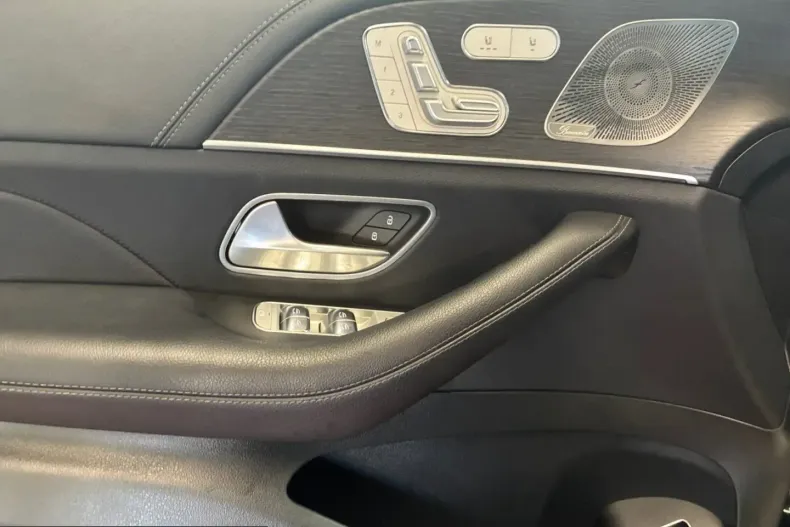 Mercedes-Benz GLE 400 (Clasa GLE) din 2023 cu 77.350 km - oferta MER254115 - foto 13