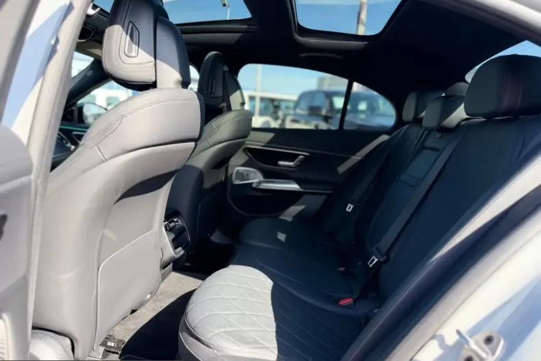 Mercedes-Benz E 450 (Clasa E) din 2025 cu 52.401 km - oferta MER254121 - foto 18