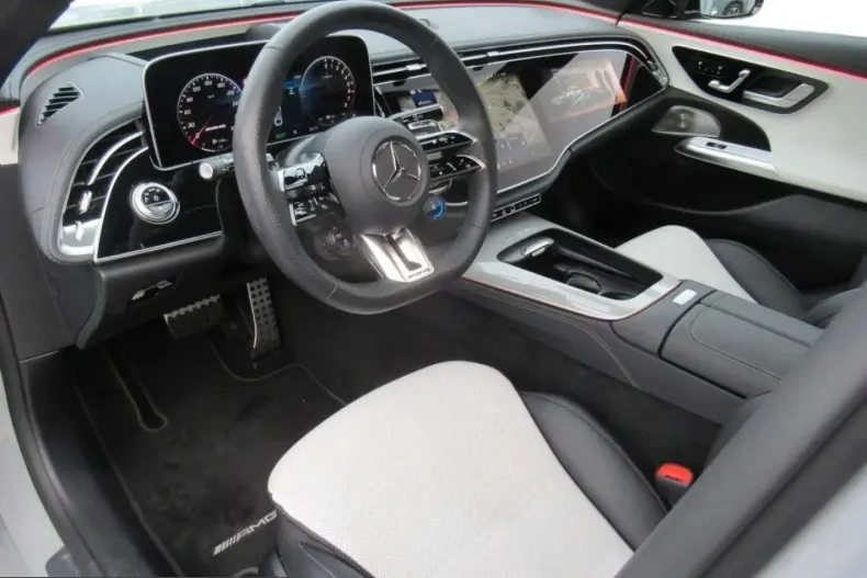 Mercedes-Benz E 53 AMG (Clasa E) din 2025 cu 10.233 km - oferta MER254126 - foto 1