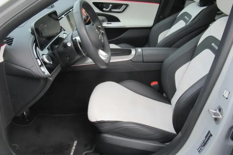 Mercedes-Benz E 53 AMG (Clasa E) din 2025 cu 10.233 km - oferta MER254126 - foto 6