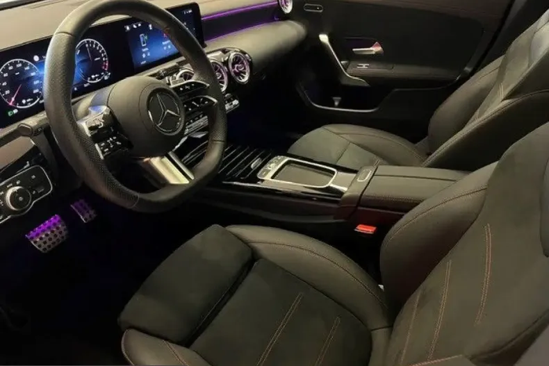 Mercedes-Benz CLA 250 (Clasa CLA) din 2025 cu 18.061 km - oferta MER254131 - foto 6