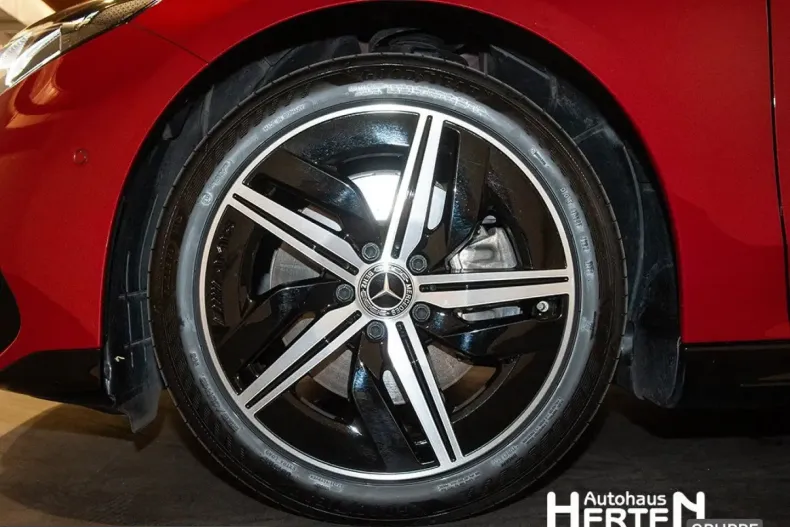 Mercedes-Benz CLA 250 (Clasa CLA) din 2025 cu 16.863 km - oferta MER254137 - foto 7