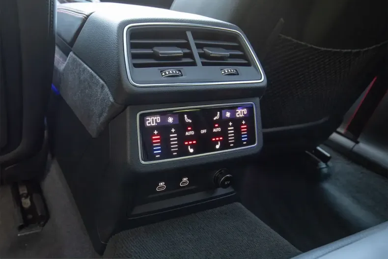 Audi RS6 din 2023 cu 38.000 km - oferta AUD254139 - foto 19