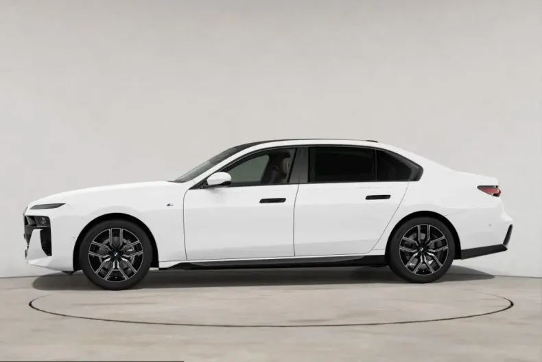BMW 740 (Seria 7) din 2025 cu 28.006 km - oferta BMW254143 - foto 5