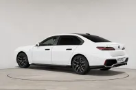 BMW 740 (Seria 7) din 2025 cu 28.006 km - oferta BMW254143 - foto 6