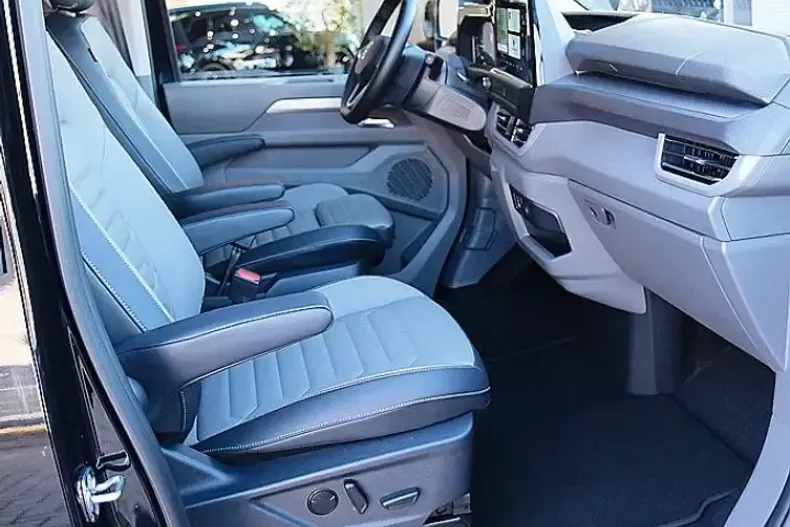 Volkswagen T7 Caravelle din 2025 cu 4.568 km - oferta VOL254145 - foto 14