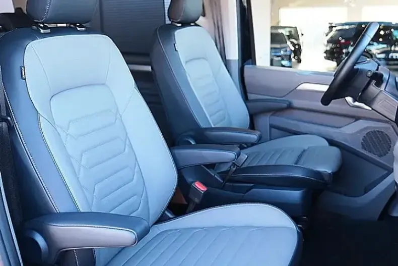 Volkswagen T7 Caravelle din 2025 cu 4.568 km - oferta VOL254145 - foto 18