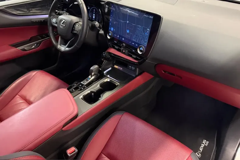Lexus NX 350h din 2025 cu 27.089 km - oferta LEX254146 - foto 24