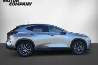 Lexus NX 350h din 2024 cu 15.842 km - oferta LEX254147 - foto 1