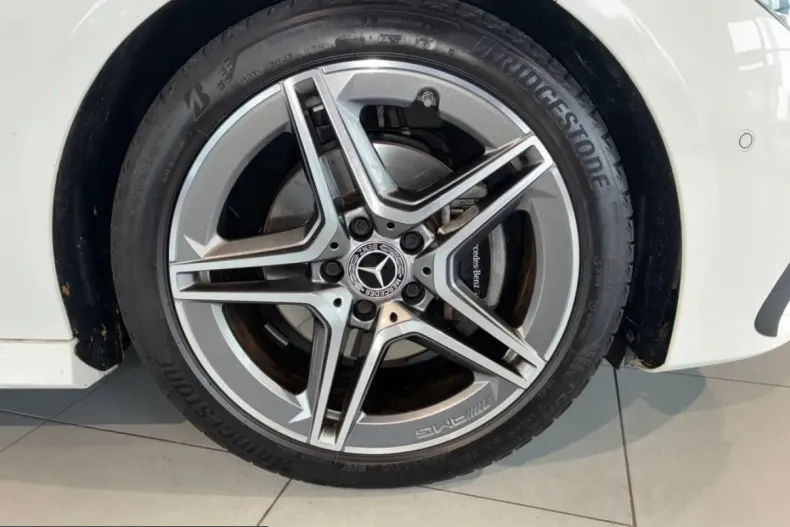 Mercedes-Benz CLA 180 (Clasa CLA) din 2023 cu 36.212 km - oferta MER254153 - foto 17