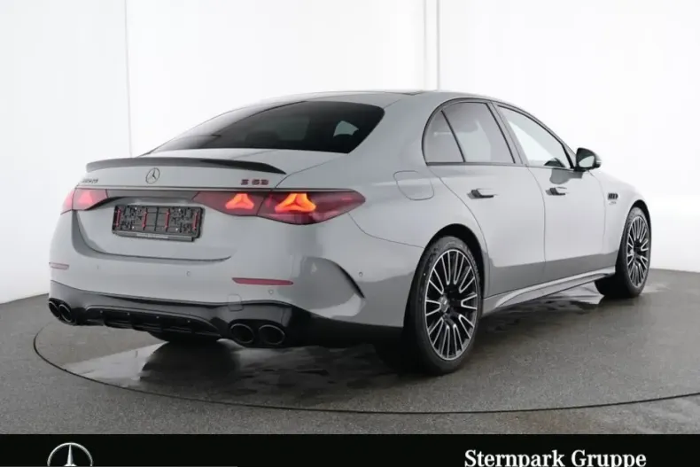 Mercedes-Benz E 53 AMG (Clasa E) din 2025 cu 24.950 km - oferta MER254154 - foto 4