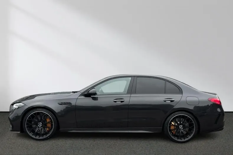 Mercedes-Benz C 63 AMG (Clasa C) din 2025 cu 4.058 km - oferta MER254159 - foto 3