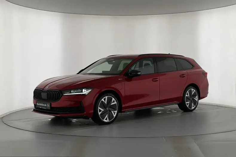 Skoda Superb din 2025 cu 12.170 km - oferta SKO254160 - foto 2