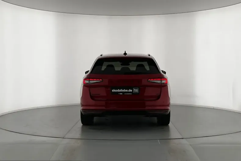Skoda Superb din 2025 cu 12.170 km - oferta SKO254160 - foto 6
