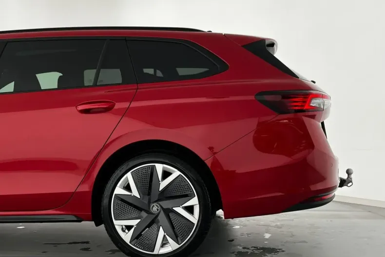 Skoda Superb din 2025 cu 12.170 km - oferta SKO254160 - foto 10