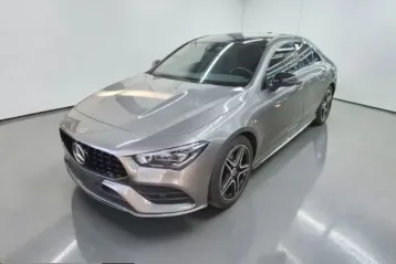 Mercedes-Benz CLA 200 din 2023 - oferta MER254162