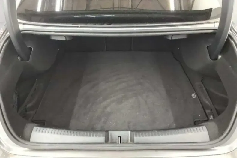 Mercedes-Benz CLA 200 (Clasa CLA) din 2023 cu 40.000 km - oferta MER254162 - foto 8