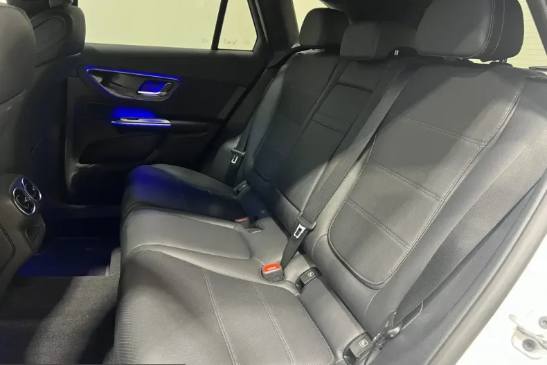 Mercedes-Benz GLC 300 (Clasa GLC) din 2025 cu 28.980 km - oferta MER254165 - foto 19
