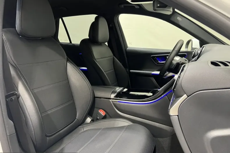 Mercedes-Benz GLC 300 (Clasa GLC) din 2025 cu 28.980 km - oferta MER254165 - foto 32