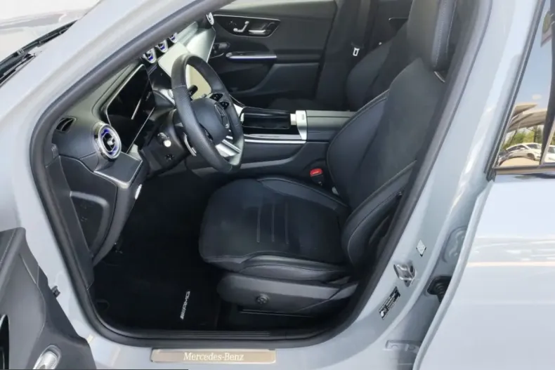 Mercedes-Benz GLC 300 (Clasa GLC) din 2025 cu 14.000 km - oferta MER254166 - foto 8